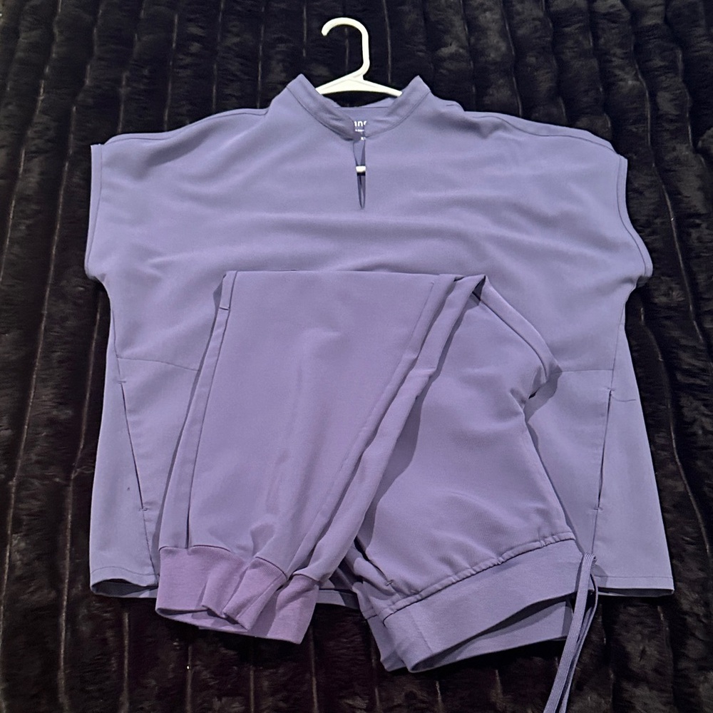 Mandala Lavendar Jogger Scrub Set